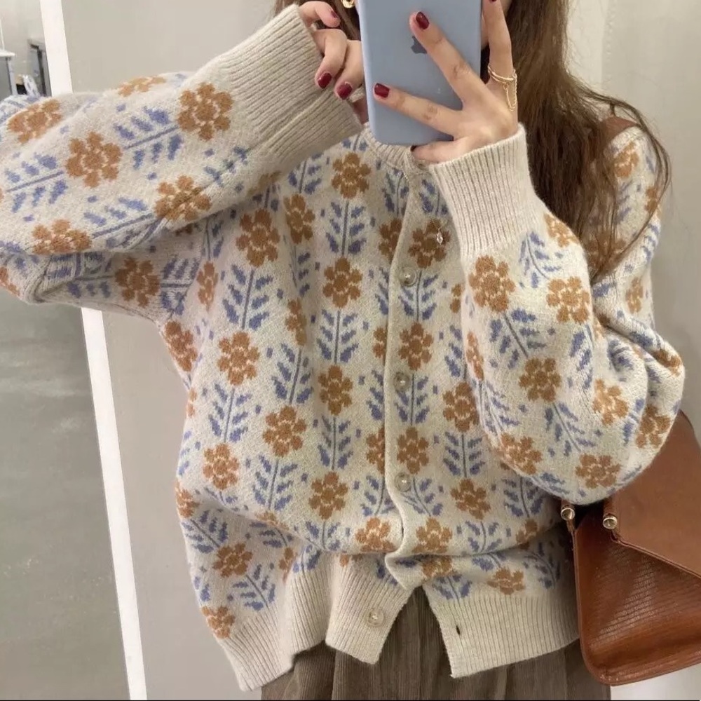Sweater cardigan flower knit button blue cream gray  khaki long sleeve - Picture 6 of 10